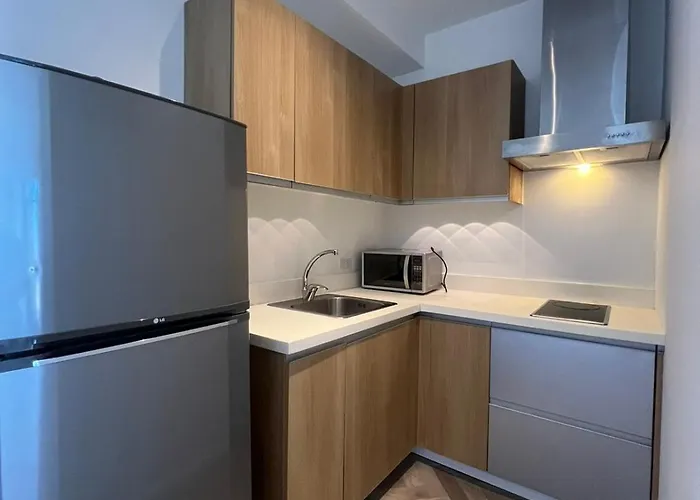 Apartment Gramercy - Sky-view 1 Bed Escape With Pool & Access Manila