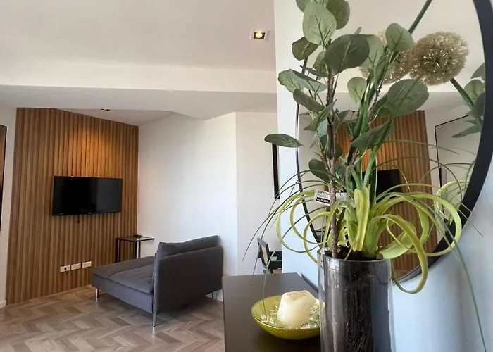 Gramercy - Sky-view 1 Bed Escape With Pool & Access * Manila